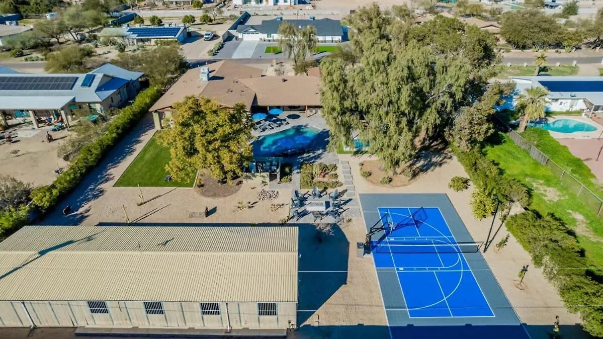 Holiday home Davenport Villa - Scottsdale'S Largest Hot Tub - Sportcourt