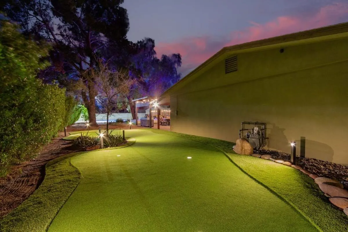 Holiday home Davenport Villa - Scottsdale'S Largest Hot Tub - Sportcourt United States