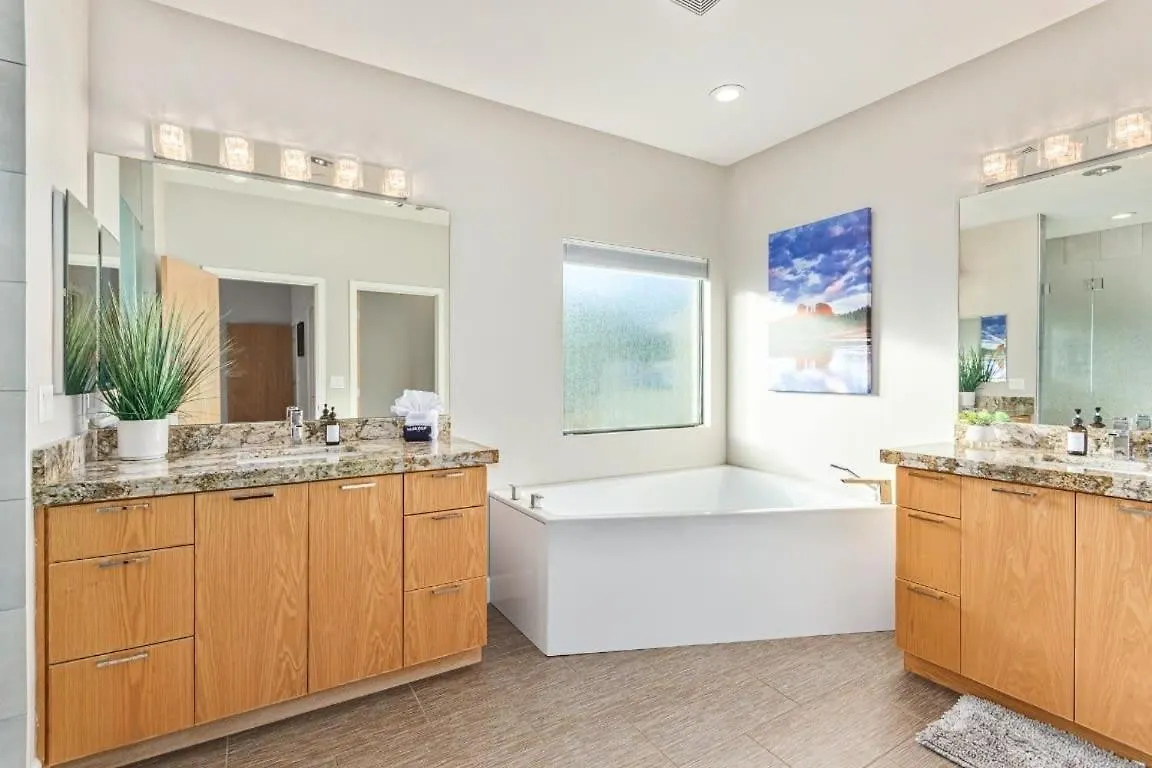 Davenport Villa - Scottsdale'S Largest Hot Tub - Sportcourt 0*, Scottsdale